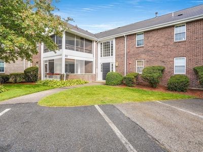 33 Christopher Dr APT H, Stoughton, MA, 02072