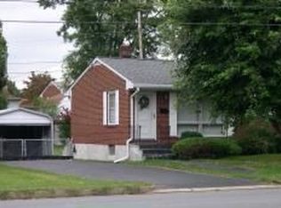 3827 Plantation Rd NE, Roanoke, VA 24012