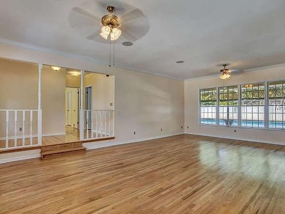 5th image of 4001 W Santiago St