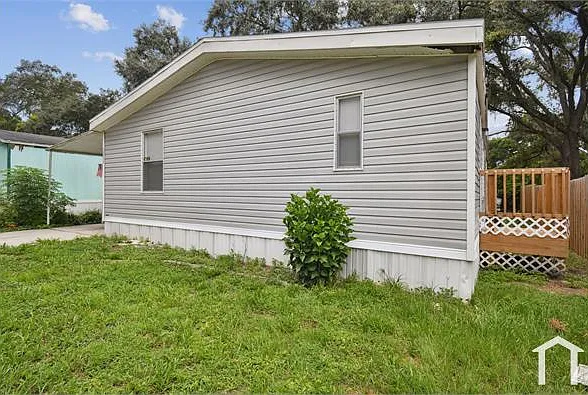 10609 Bay Hills Cir — Photo 32