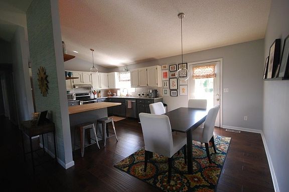 4th image of 312 Valley Dr