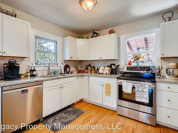 4th image of 2075 S Sherman St