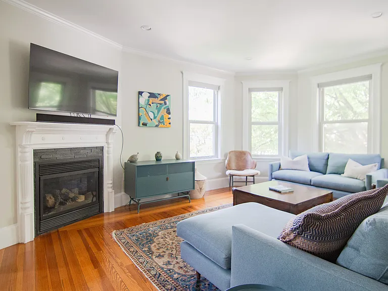 52 Lee St #2 — Photo 6