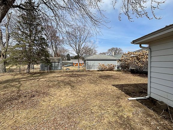 HUGE backyard fenced!