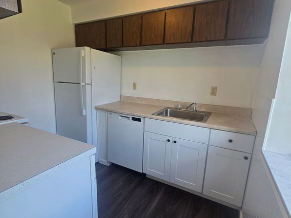 305 Aqua Ct APT 3