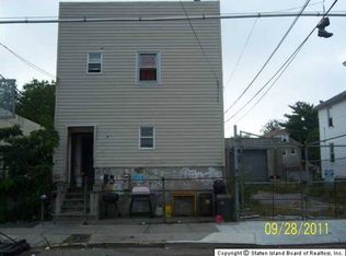206 Grandview Ave, Staten Island, NY 10303