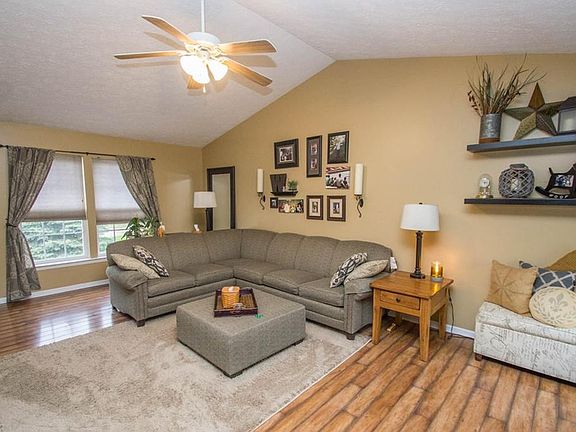 2nd image of 5749 Rosemont Way