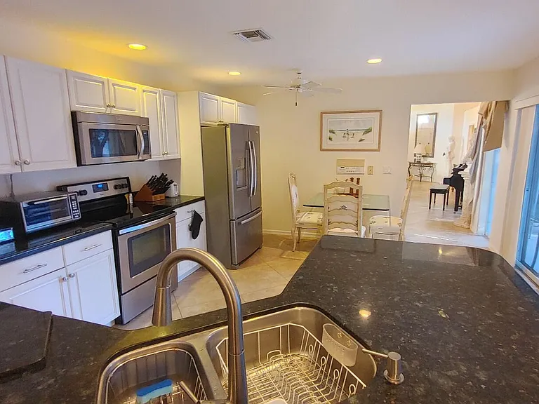 16461 Riverwind Dr — Photo 17