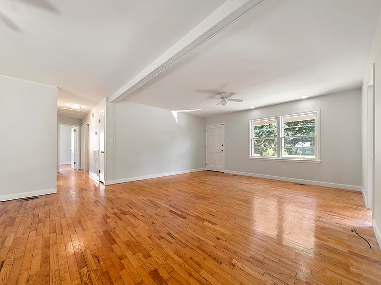 513 Mohican Trl — Photo 3