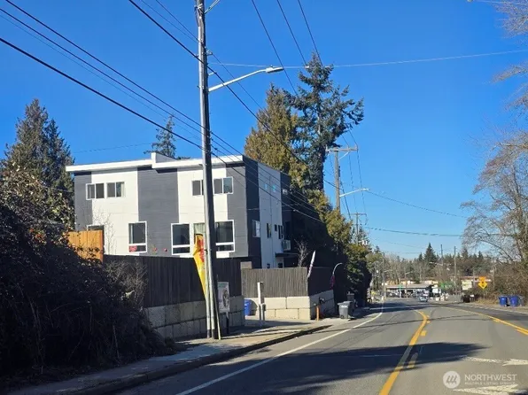 12149 Des Moines Memorial Drive S, Seattle, WA 98168