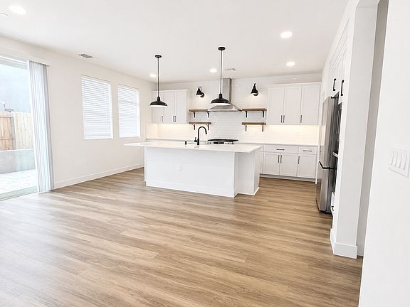 2nd image of 408 Monastery Dr