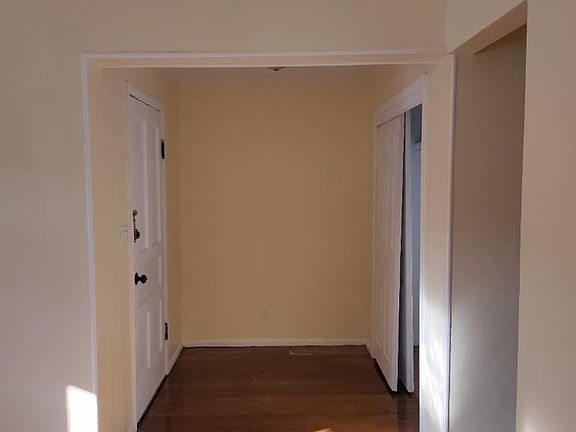 4th image of 3721 Southwest Trfy APT 2