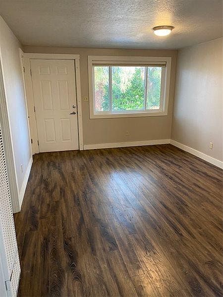 1st image of 375 Wightman St #1