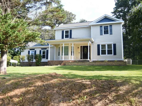 1564 Peaceburg Ln, Weaver, AL 36277