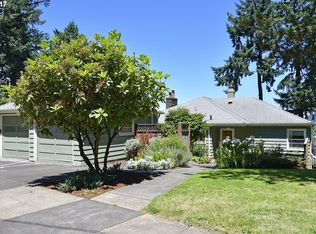 200 SE Gilham Ave, Portland, OR 97215