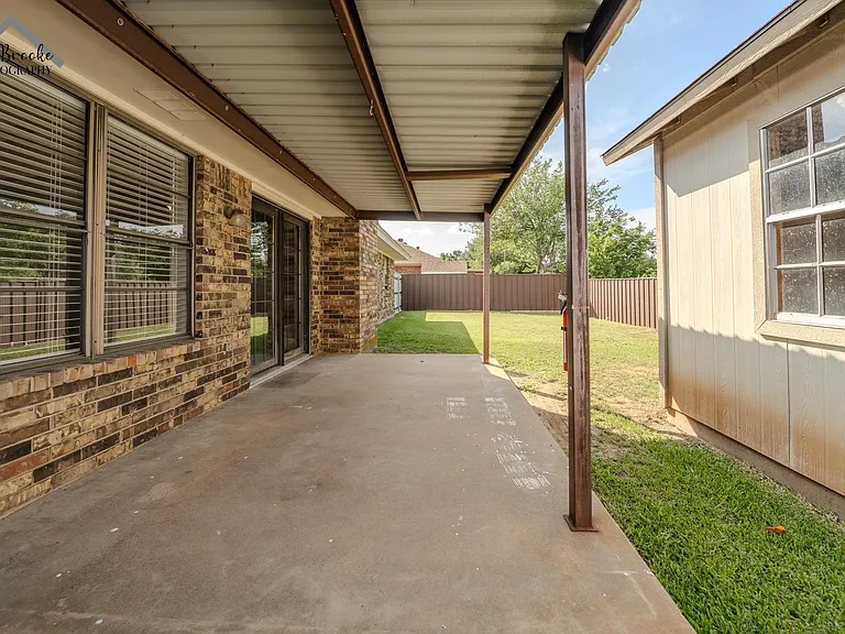 4611 Misty Valley E — Photo 33