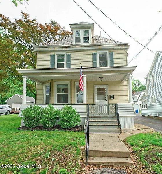 2nd image of 14 Wallace Street