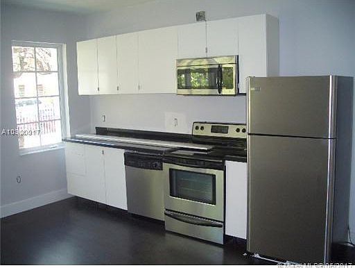 3rd image of 729 Meridian Ave APT 6