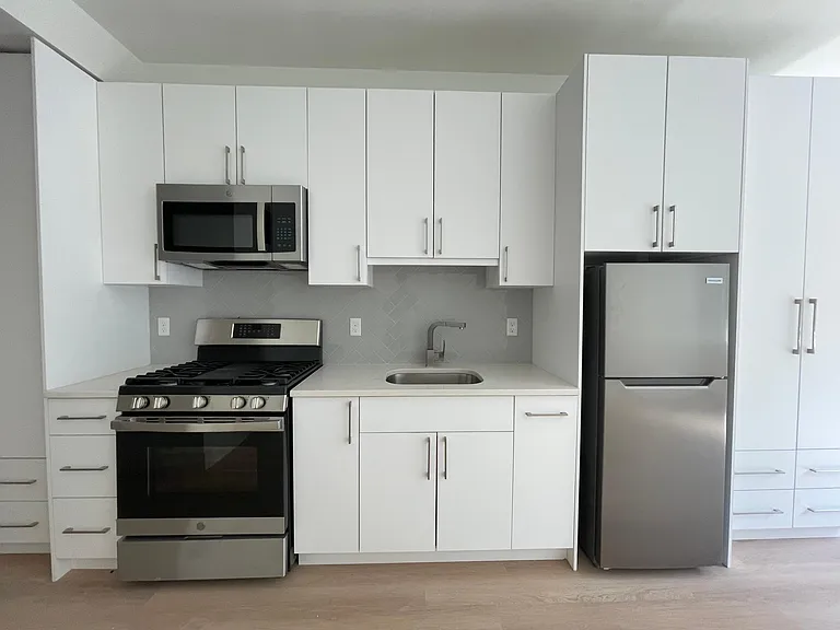 1127 Harrison Ave #210 — Photo 1