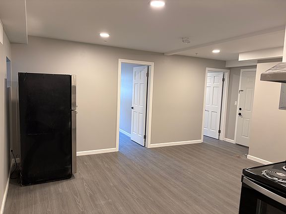5th image of 71 Franklin St #1B