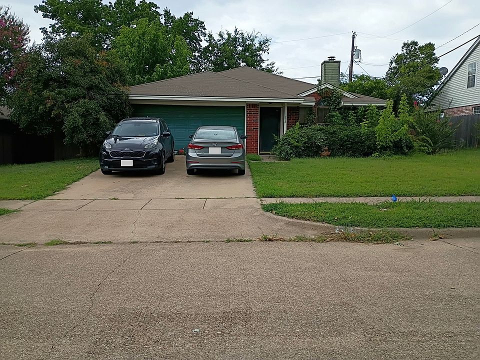 1st image of 212 Saint James Pl