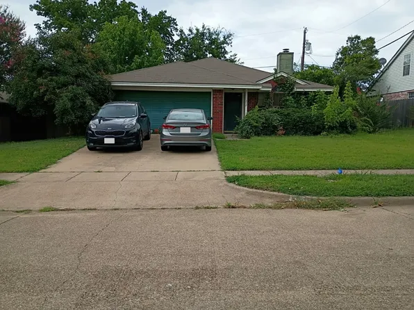 212 Saint James Pl, Midlothian, TX 76065