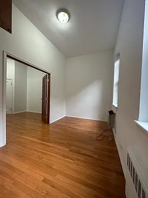 Rented by Peter R. Hungerford, LREB | media 23