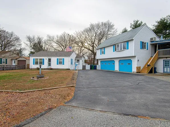 15 Pettaconsett Ave, Warwick, RI 02888