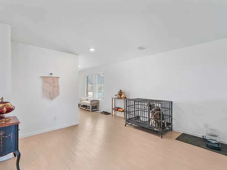 204 Ashbrook St — Photo 26