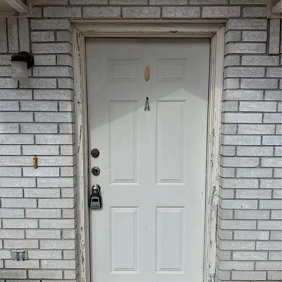 1500 Prosperity Dr #B — Photo 2