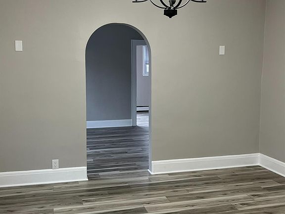 2nd image of 436 Elsie Ave