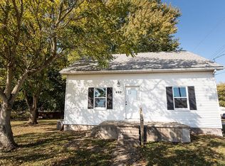 400 6th St, Evansville, IL 62242