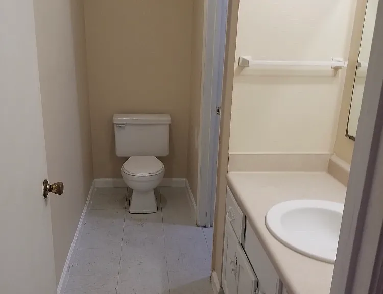 304 McDowell St — Photo 11