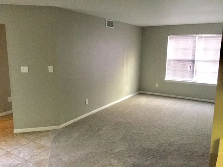 3517-3537 Knipp Dr — Photo 2