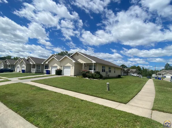 920 Whitetail Ct, Junction City, KS 66441