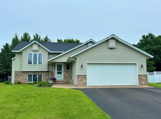 455 Chestnut Dr, New Richmond, WI 54017