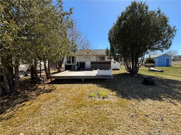 52 Bray Blvd, Cocagne, NB E4R 2G4