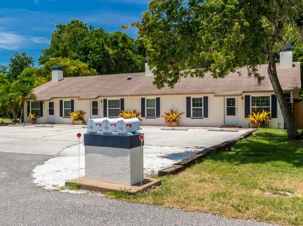 355 23rd Ave SW, Seminole, FL 33778