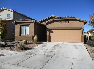 6715 Oro Valley Rd NW, Albuquerque, NM 87114
