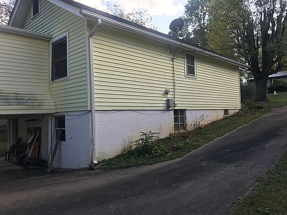 2nd image of 77 Fair Oaks Rd