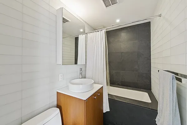 Rented by Nest Seekers International | media 26