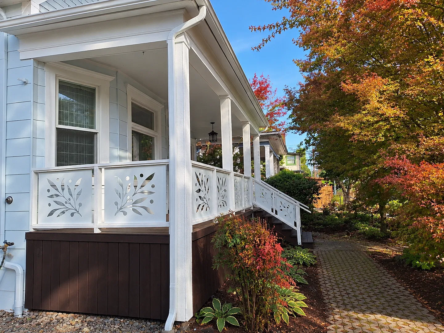 Restored Old Portland Style, Richmond Neighborhood Home in the Heart of Hawthorne, A Must See! — Photo 2
