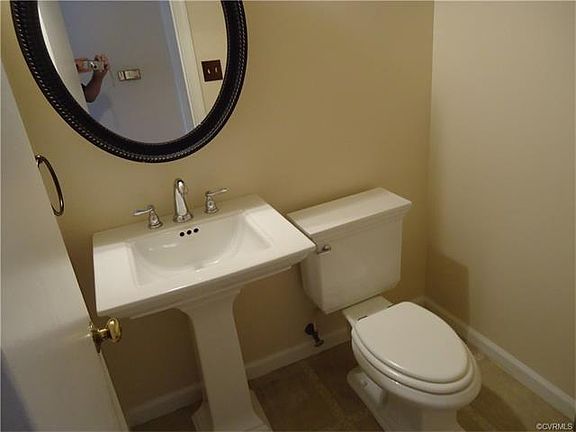 5th image of 218 Newstead Dr