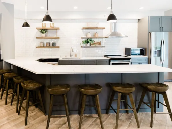 The Villas at Foxwood, 4401 W Deer Run Dr #4688-102, Milwaukee, WI 53223