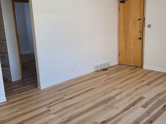 4th image of 1436 B St APT 1