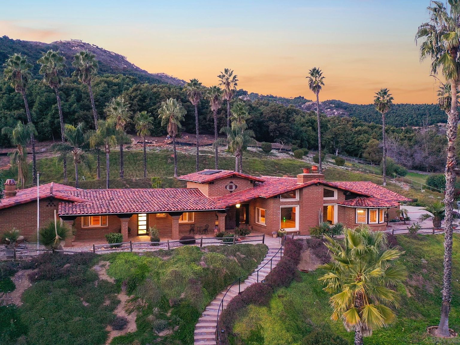 1951 Cloverdale Rd, Escondido, CA 92027 Zillow