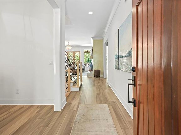 3rd image of 6014 Warpath Rd