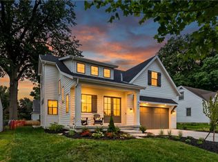 4017 W 67th St, Prairie Village, KS 66208