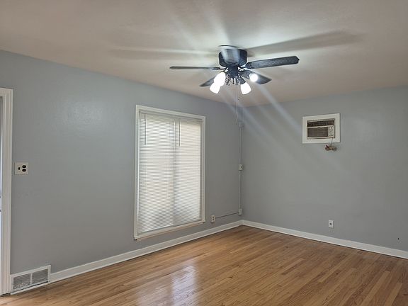 5th image of 3809 W 11th Ave