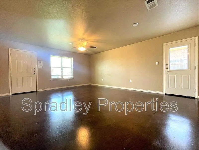 Building Photo - 1571 Brady Way